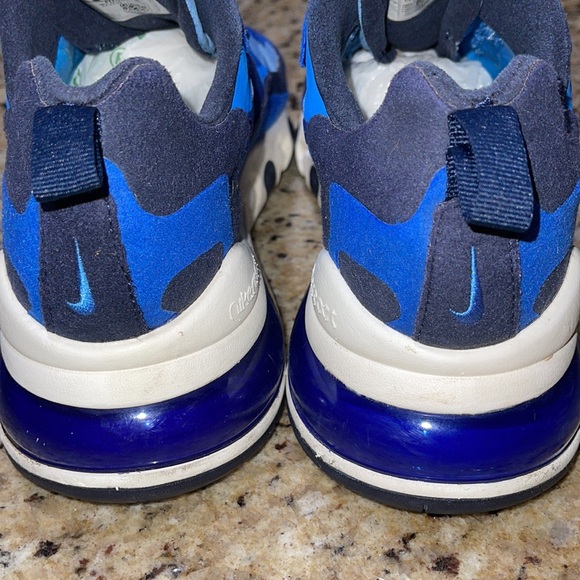 Nike Air270 React - Picture 6 of 9